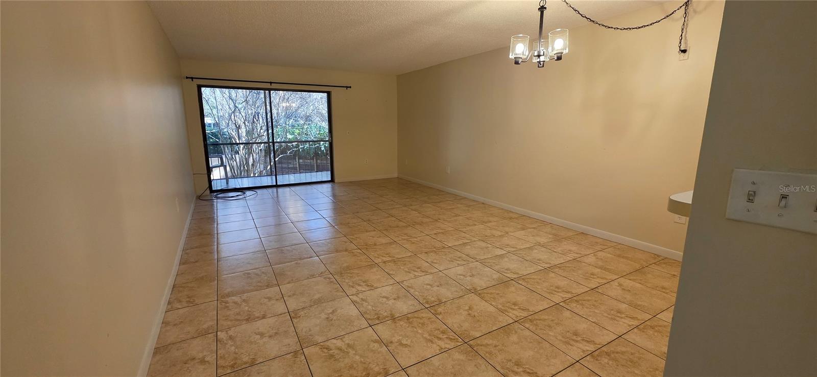 630 Cranes Way #203 Property Photo 4