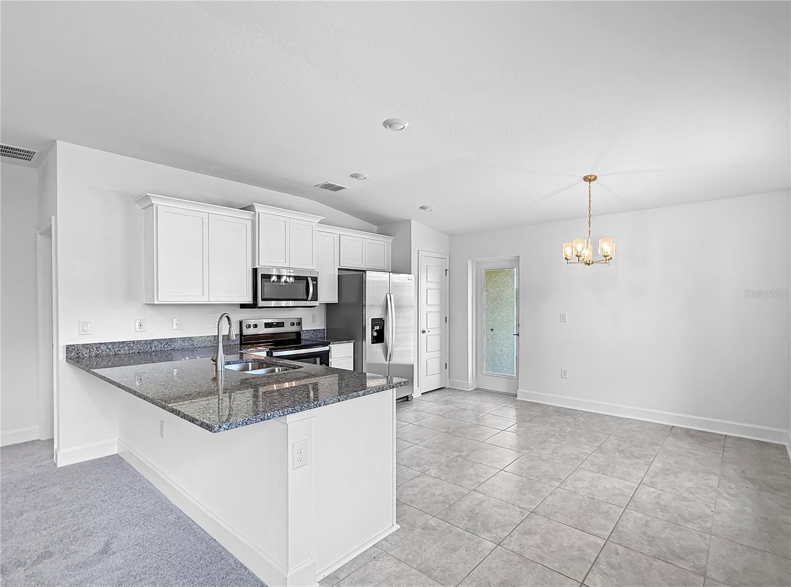 7625 Bent Tree Loop Property Photo 6