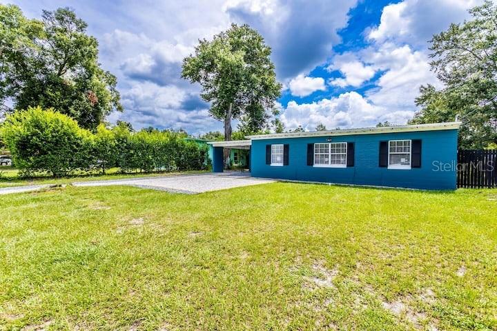 511 San Juan Blvd Property Photo 2