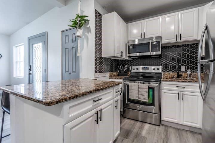 511 San Juan Blvd Property Photo 15