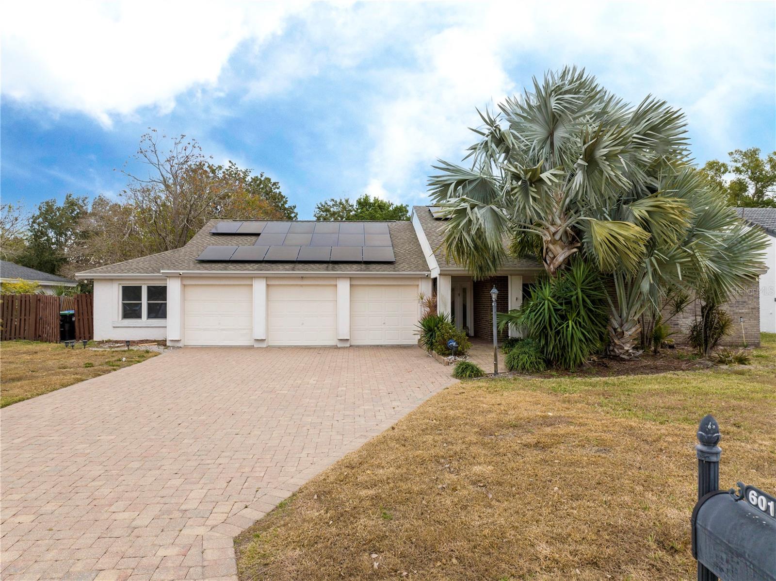 6013 Crystal View Dr Property Photo