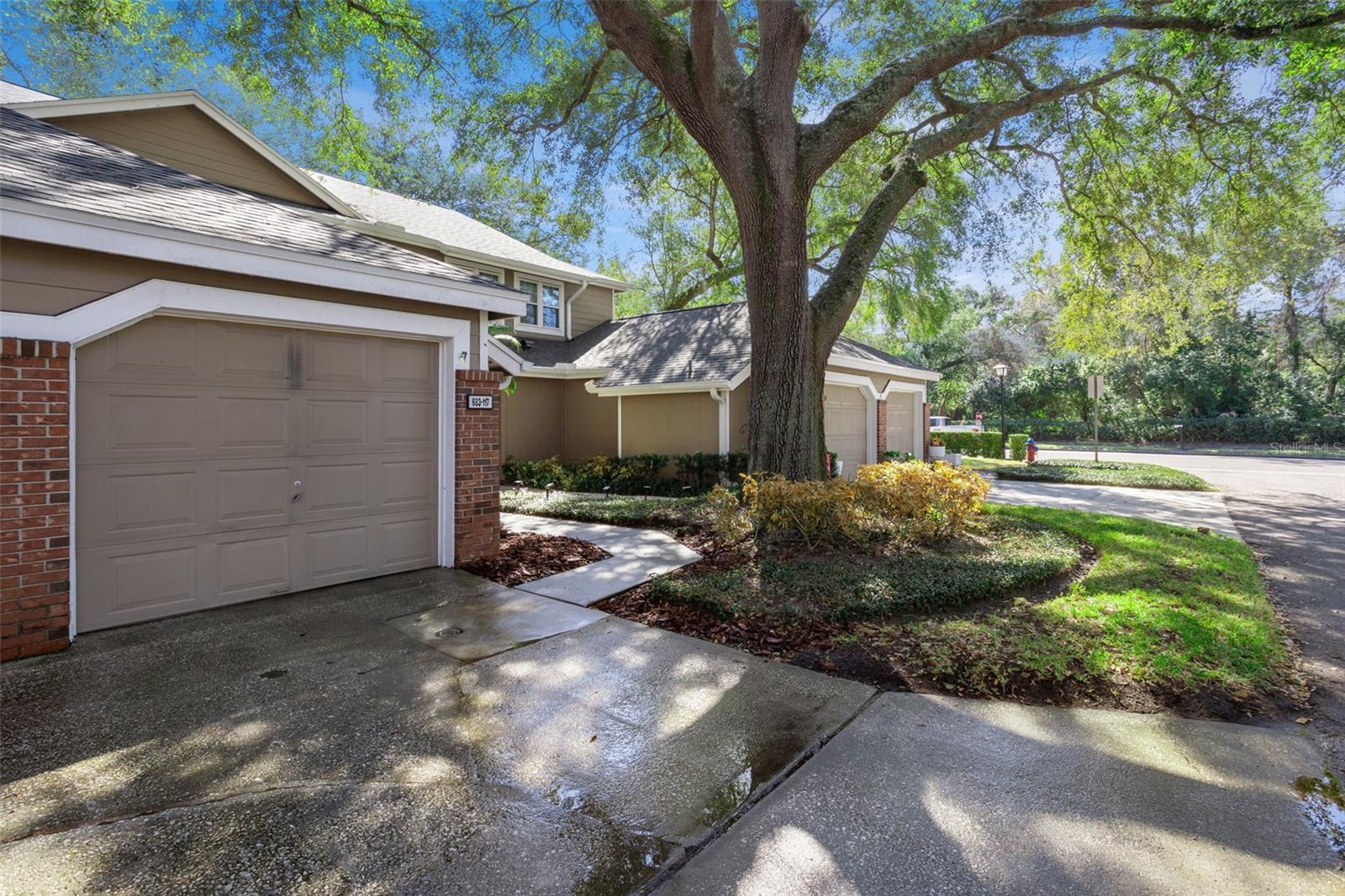 683 Post Oak Cir #117 Property Photo 2
