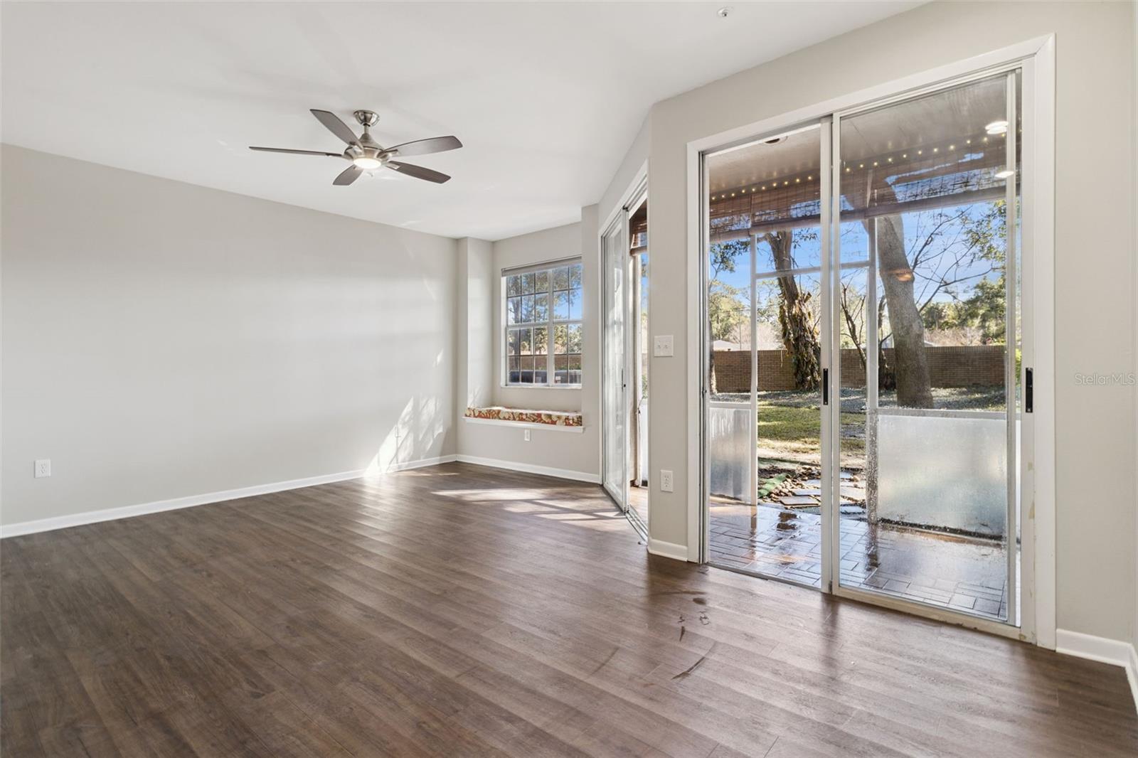 683 Post Oak Cir #117 Property Photo 10