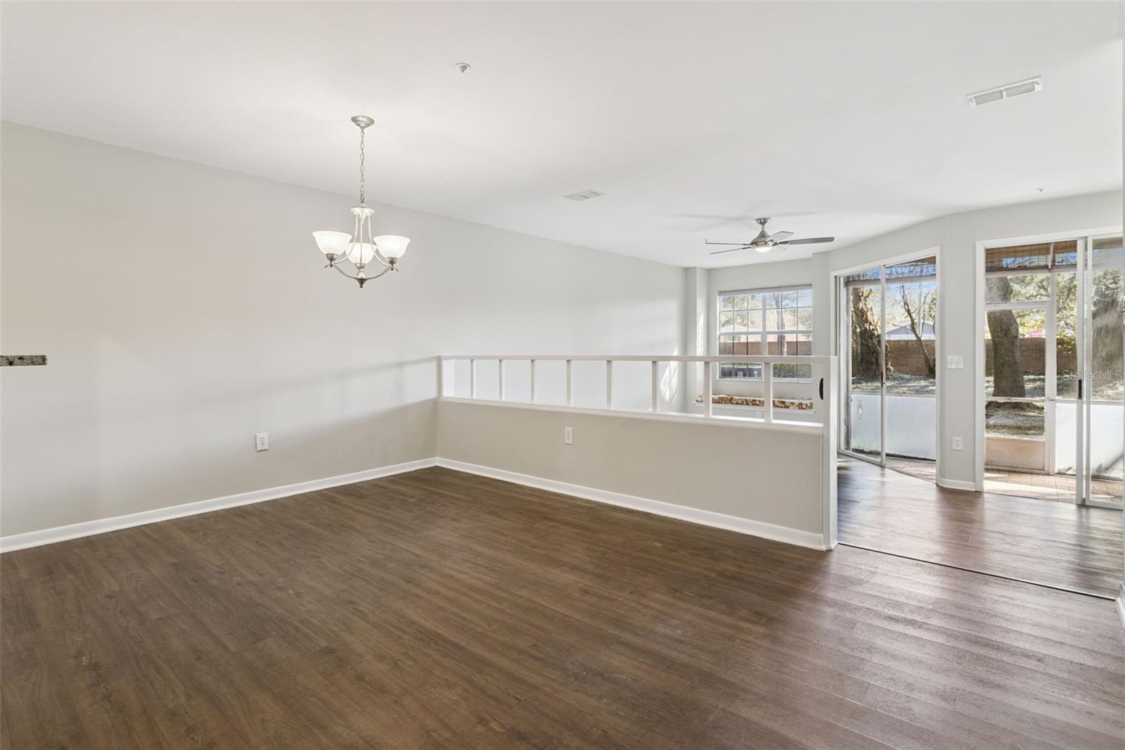 683 Post Oak Cir #117 Property Photo 12