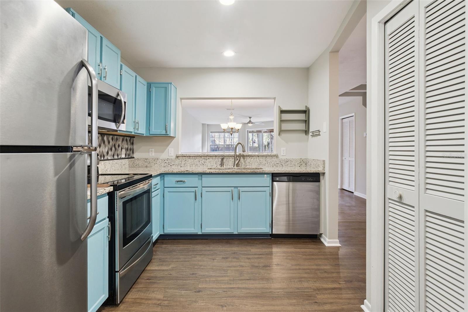 683 Post Oak Cir #117 Property Photo 15