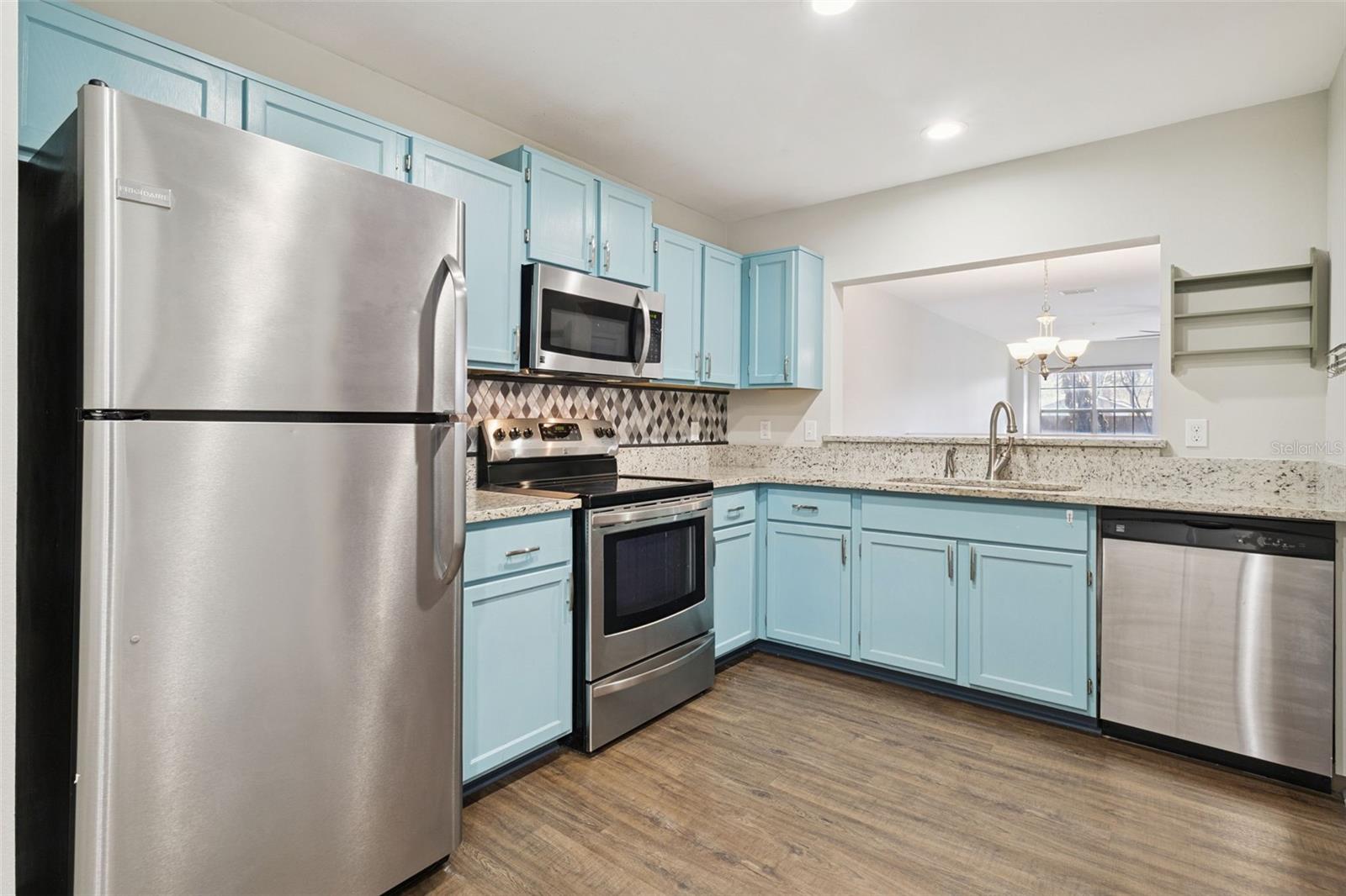 683 Post Oak Cir #117 Property Photo 16