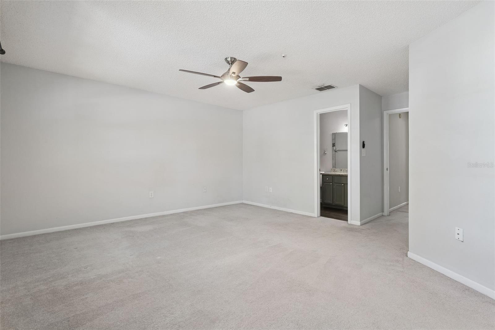 683 Post Oak Cir #117 Property Photo 19