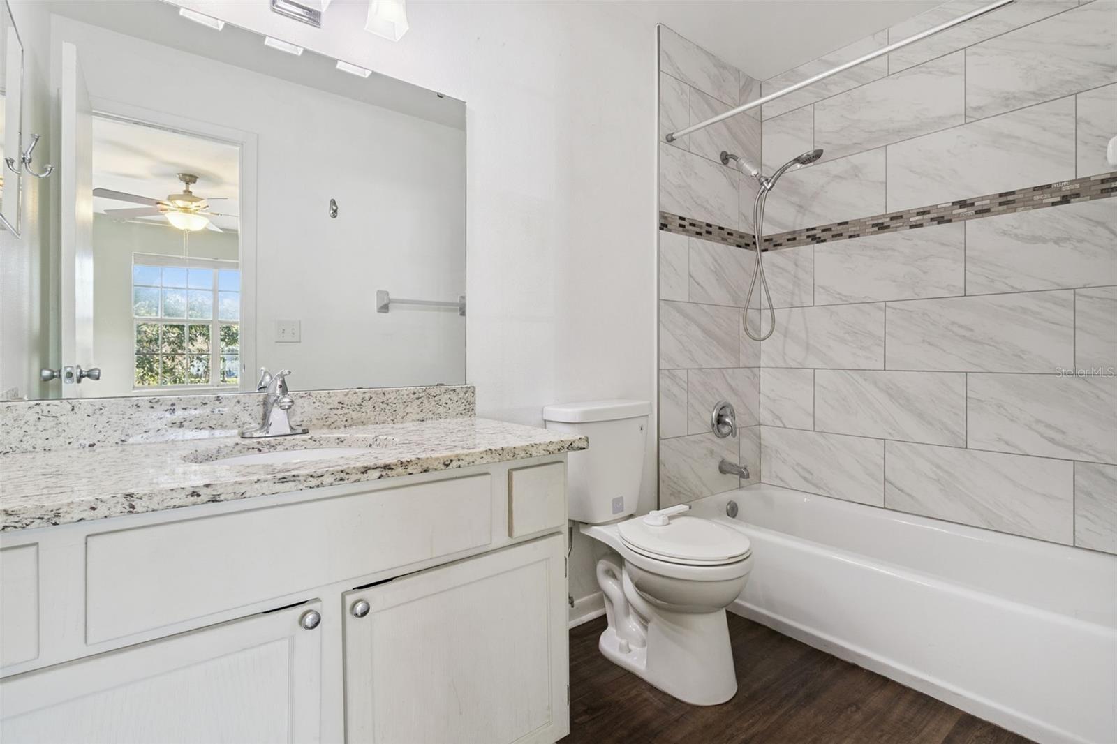 683 Post Oak Cir #117 Property Photo 28