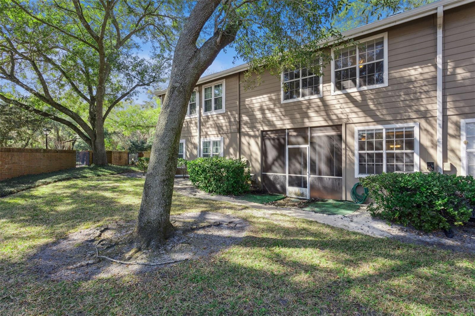 683 Post Oak Cir #117 Property Photo 37
