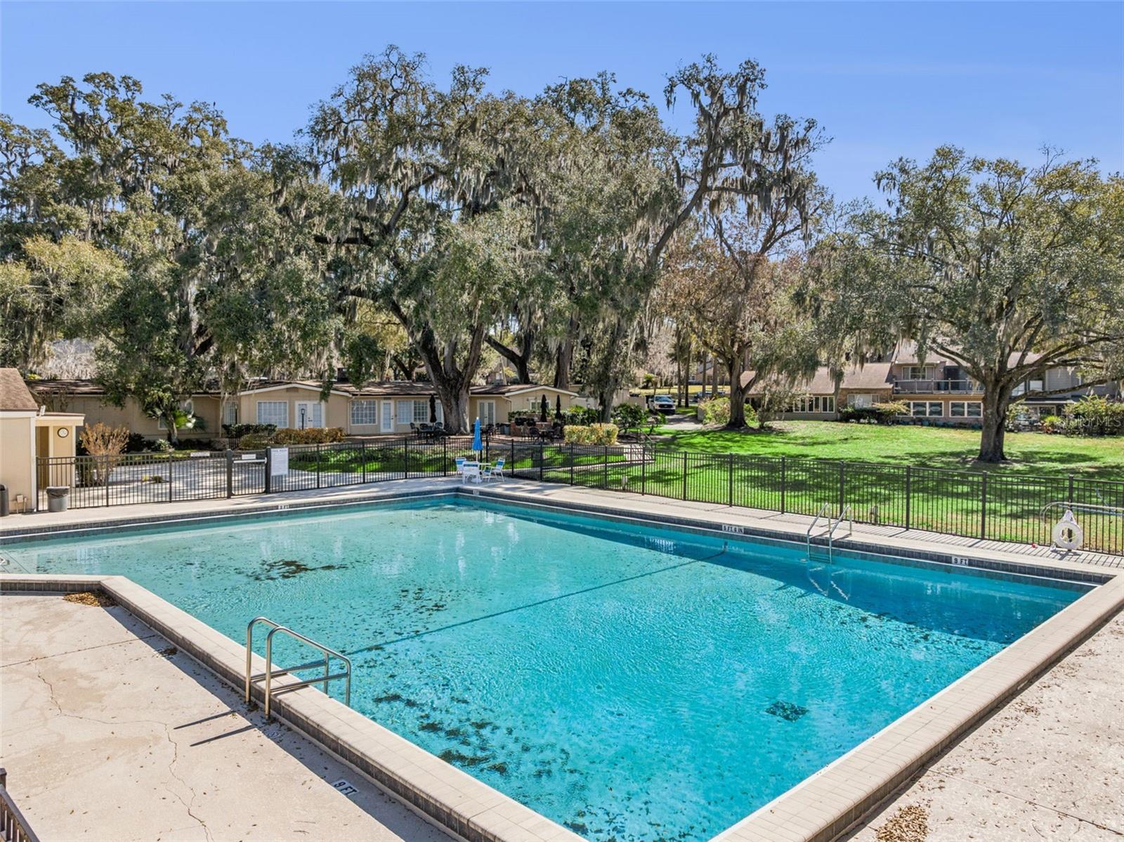 683 Post Oak Cir #117 Property Photo 41