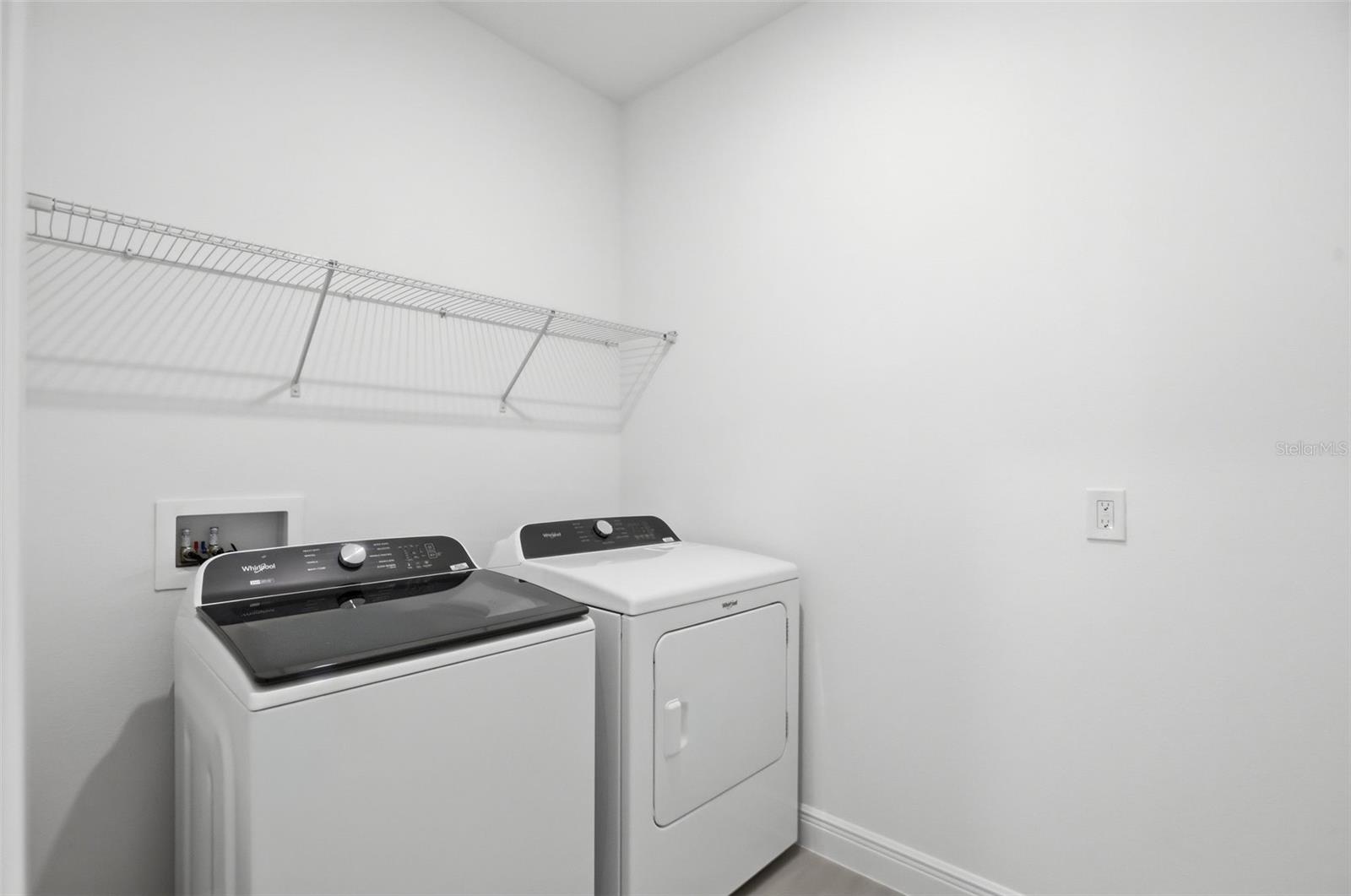 2870 Arbor Dune Ave Property Photo 10