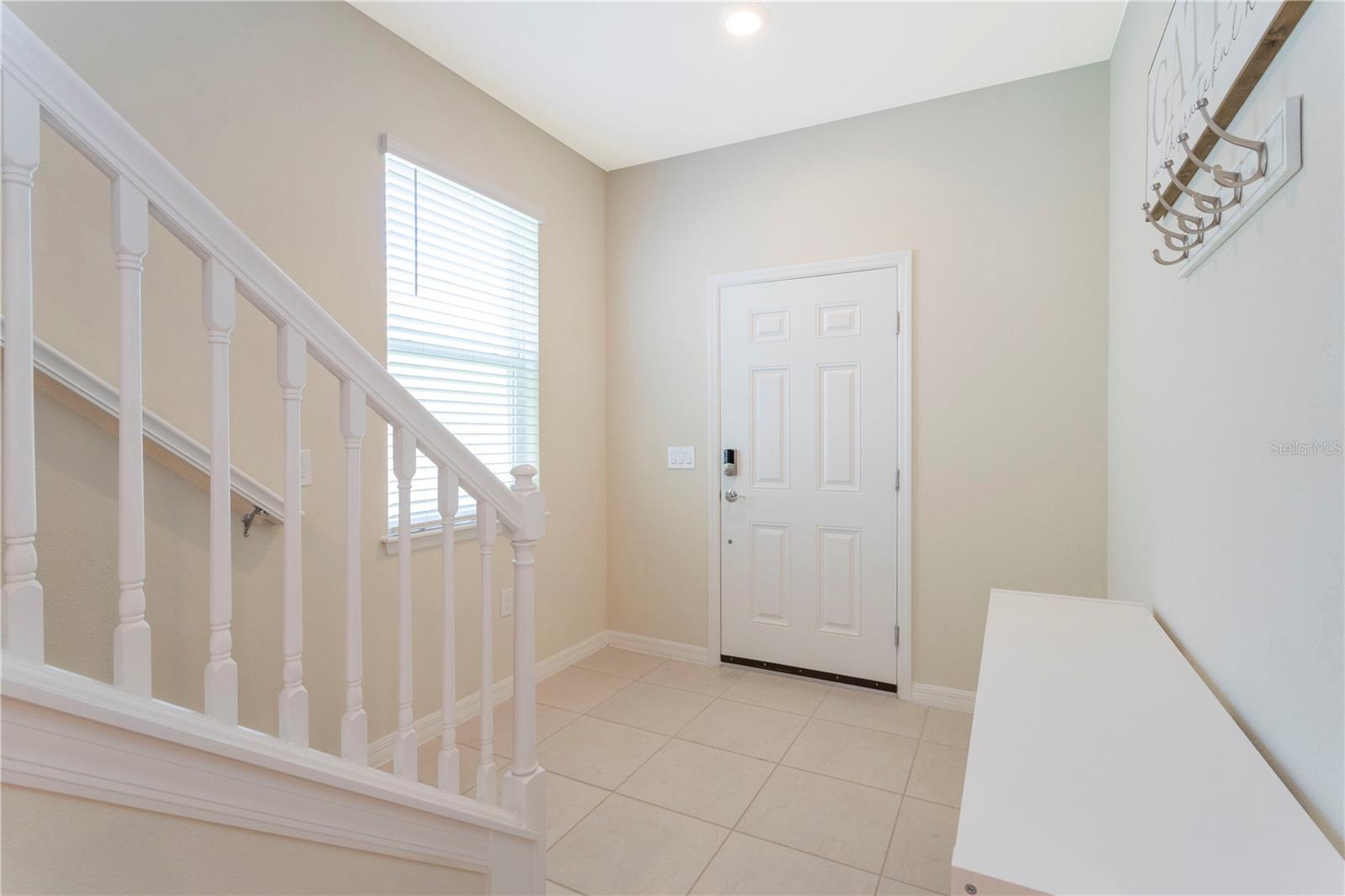 3344 Lilac Way Property Photo 4