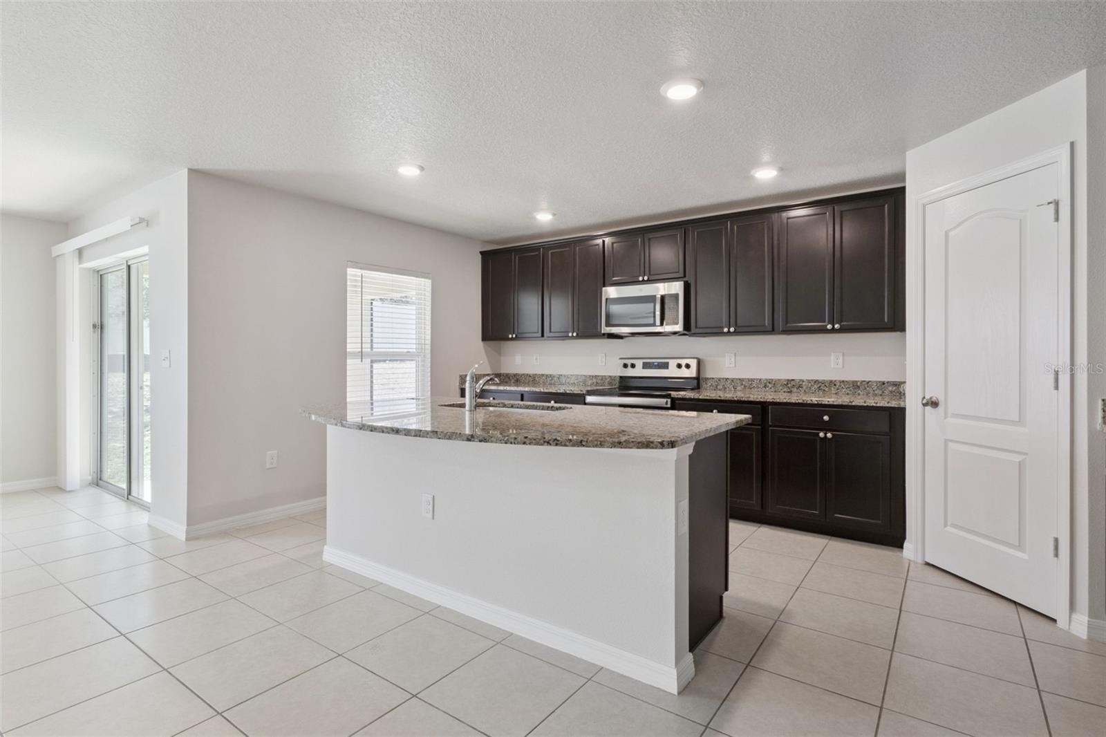 12023 Indian Grass Way Property Photo 6