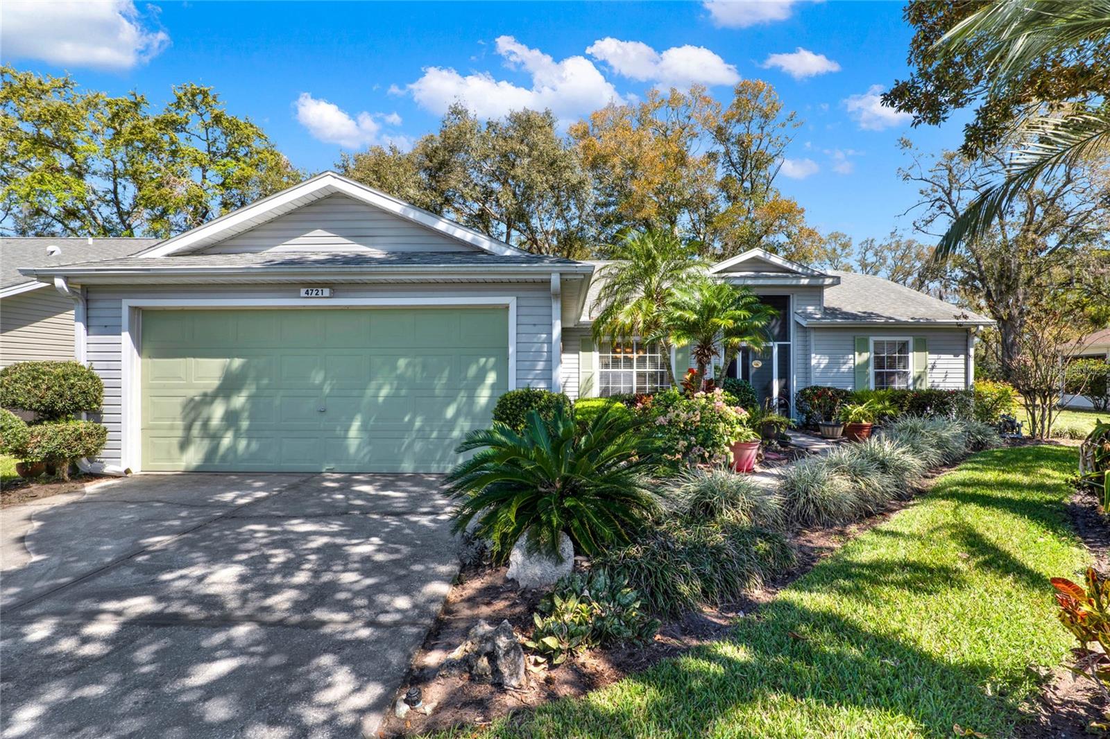 4721 Tara View Road Property Photo 1