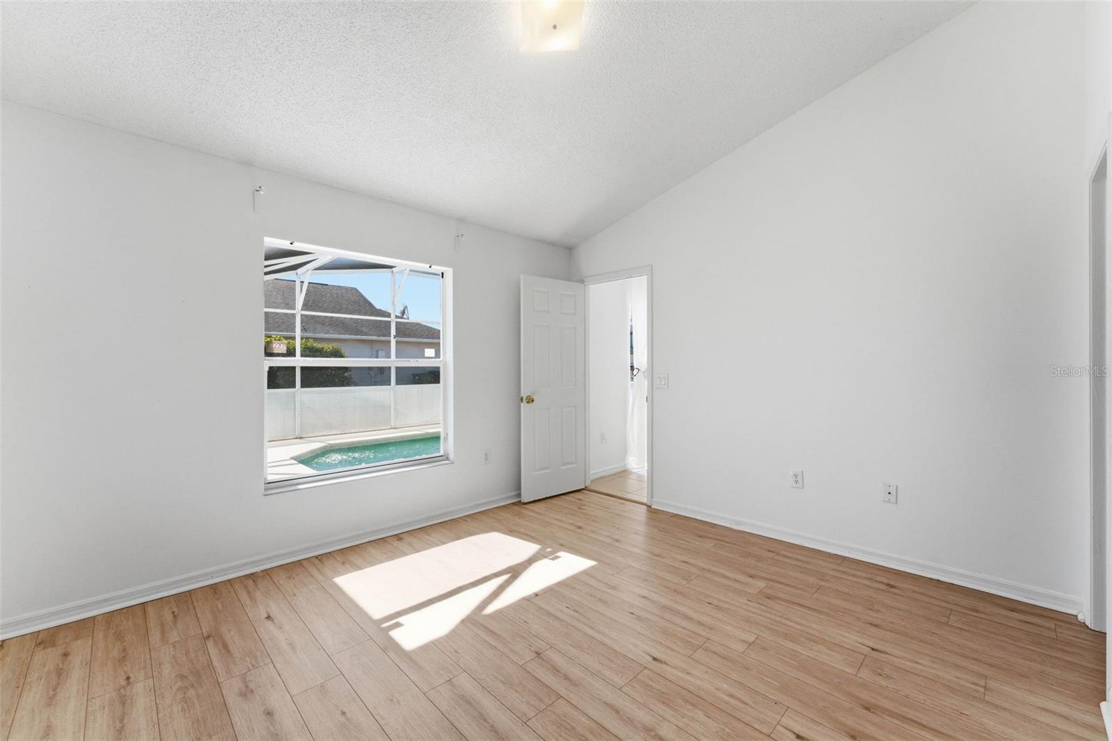 1043 Soaring Eagle Ln Property Photo 22