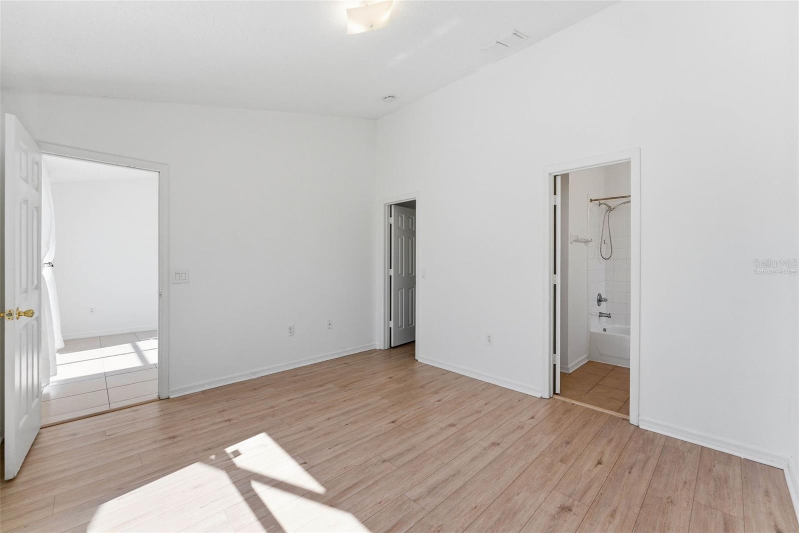 1043 Soaring Eagle Ln Property Photo 24