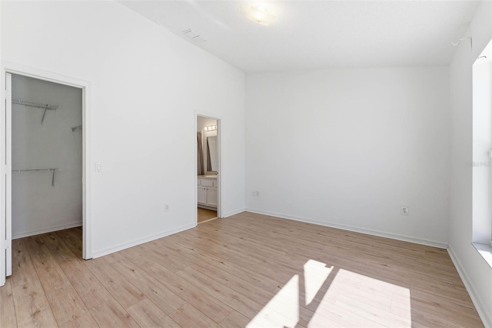 1043 Soaring Eagle Ln Property Photo 26