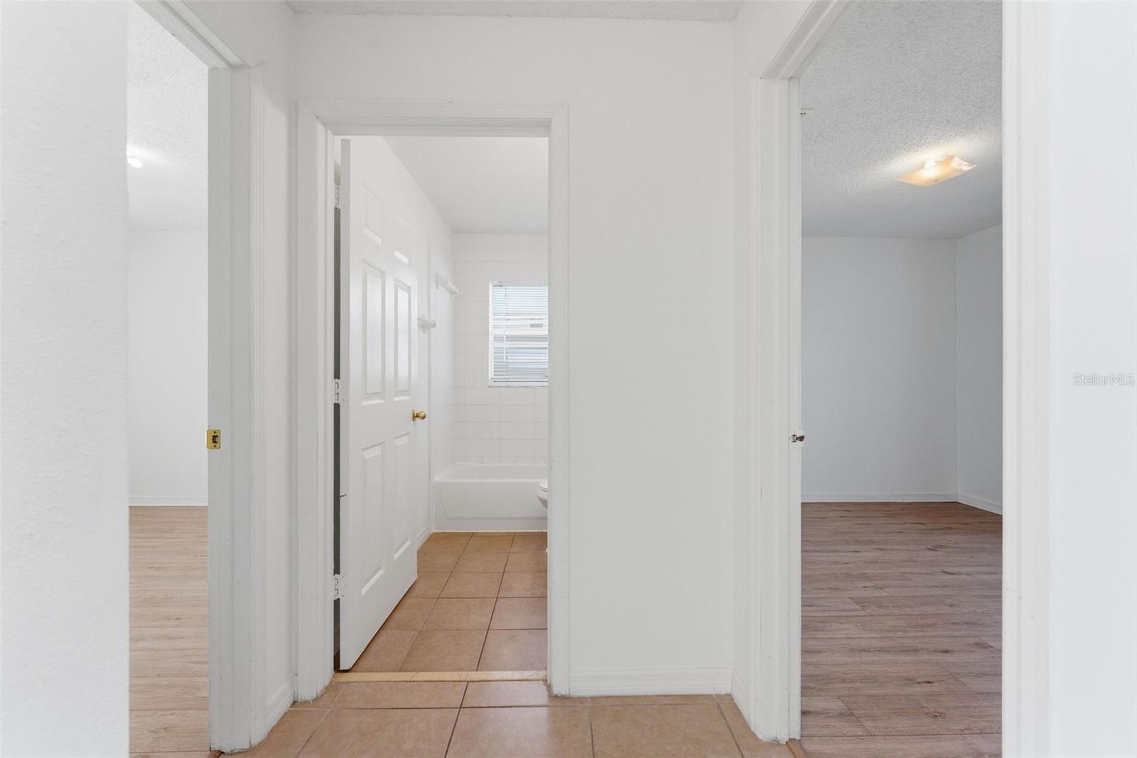 1043 Soaring Eagle Ln Property Photo 32