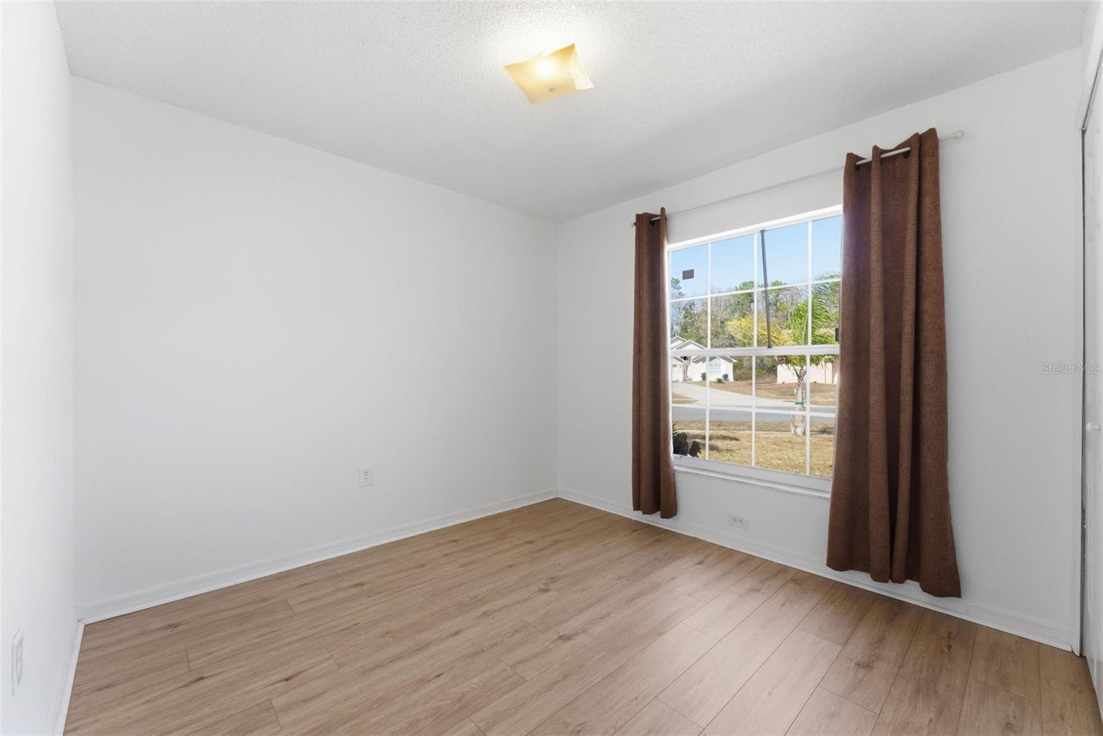 1043 Soaring Eagle Ln Property Photo 39