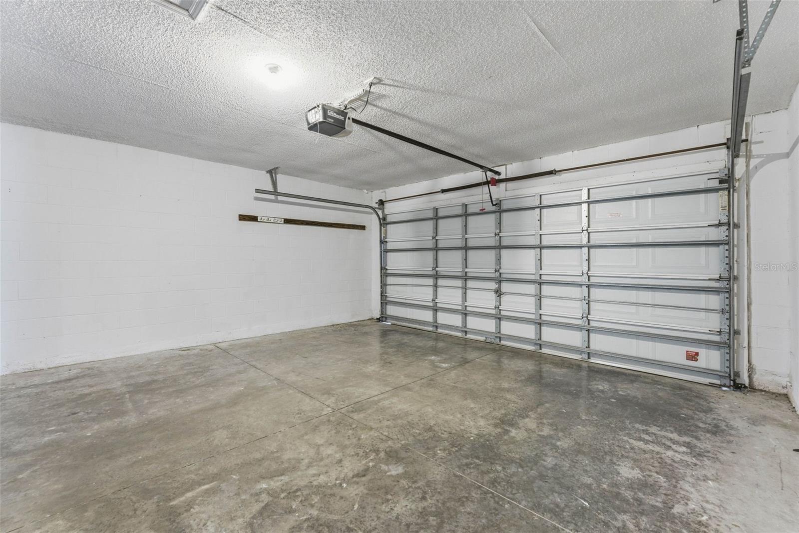 1043 Soaring Eagle Ln Property Photo 44