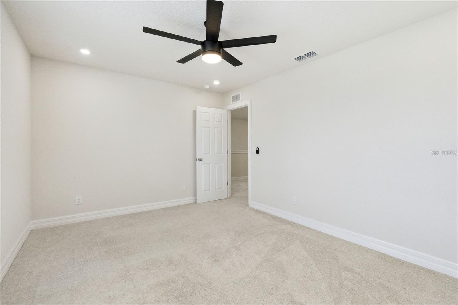 2282 Nuthatch St Property Photo 18