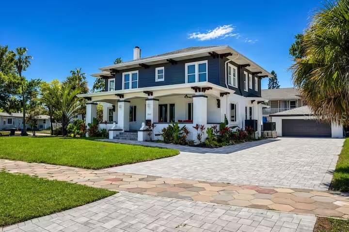 2041 Beach Dr Se Property Photo