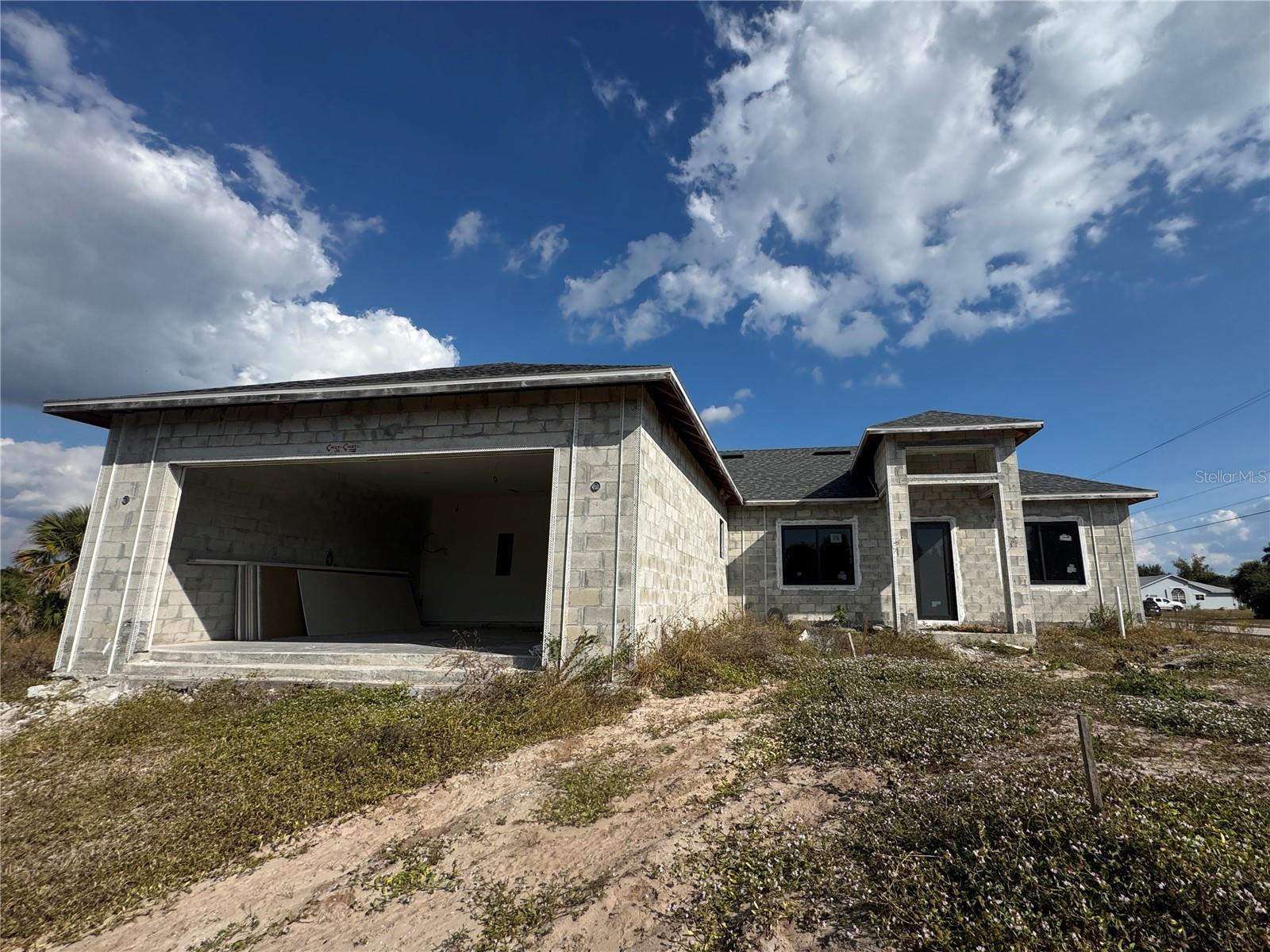O6380479 Property Photo 3