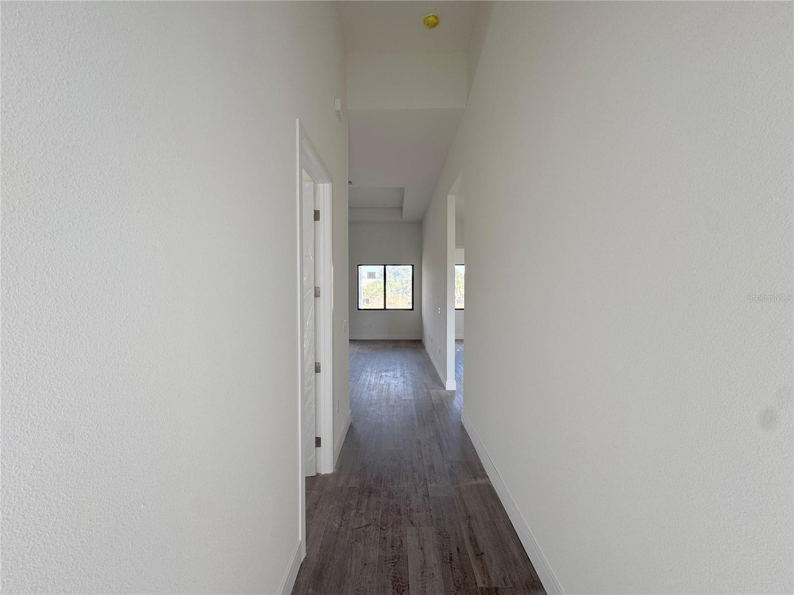 O6380479 Property Photo 6