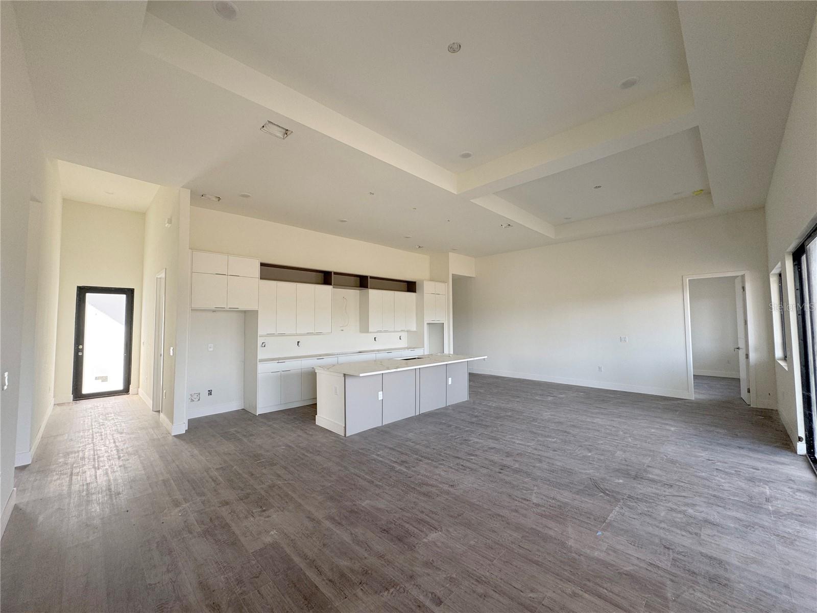 O6380479 Property Photo 8