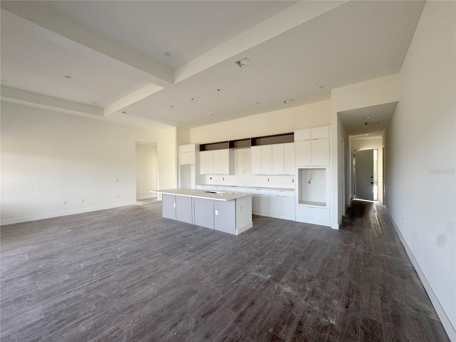 O6380479 Property Photo 9