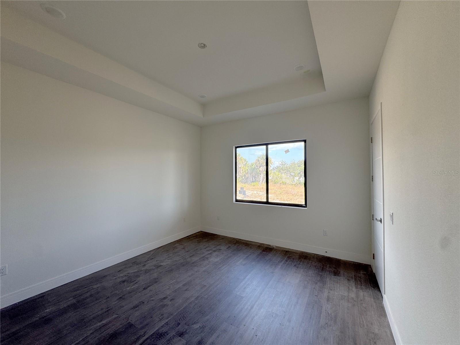 O6380479 Property Photo 21