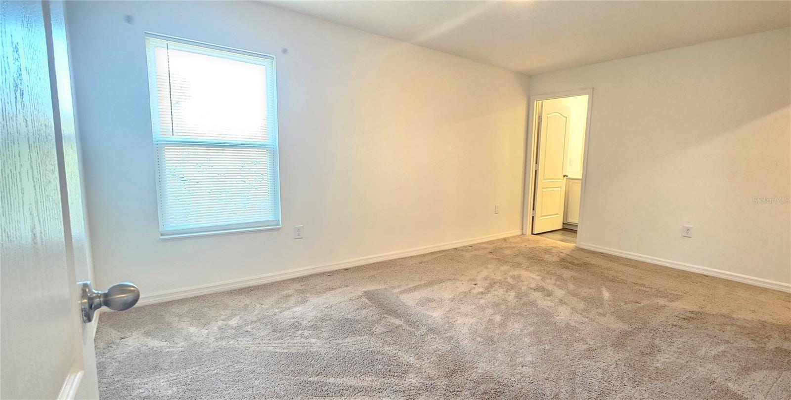 667 Bay Leaf Dr Property Photo 6