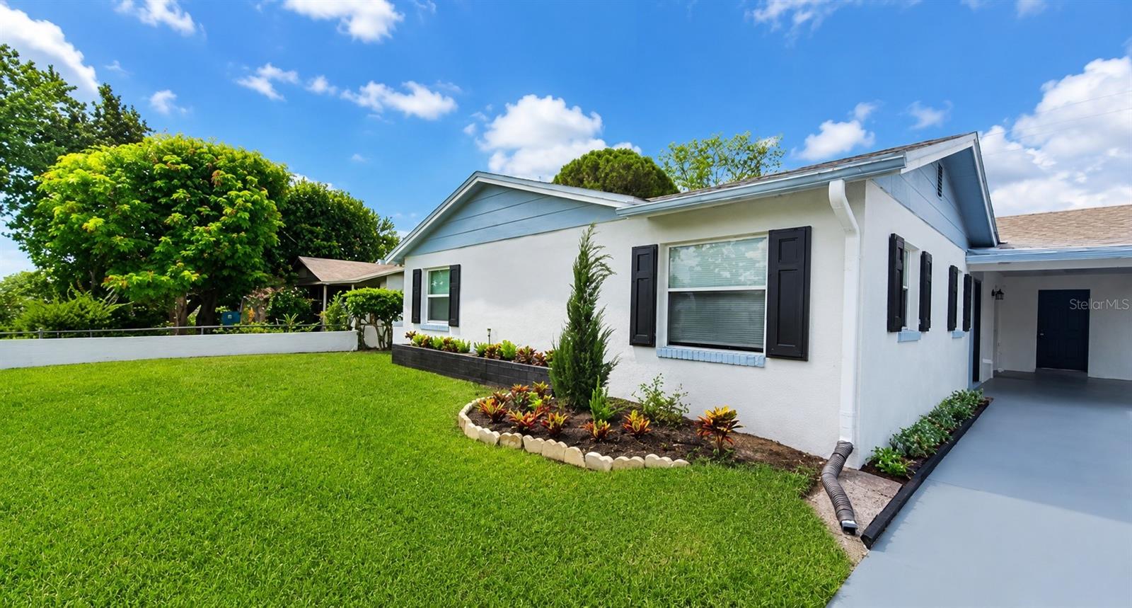 O6380801 Property Photo
