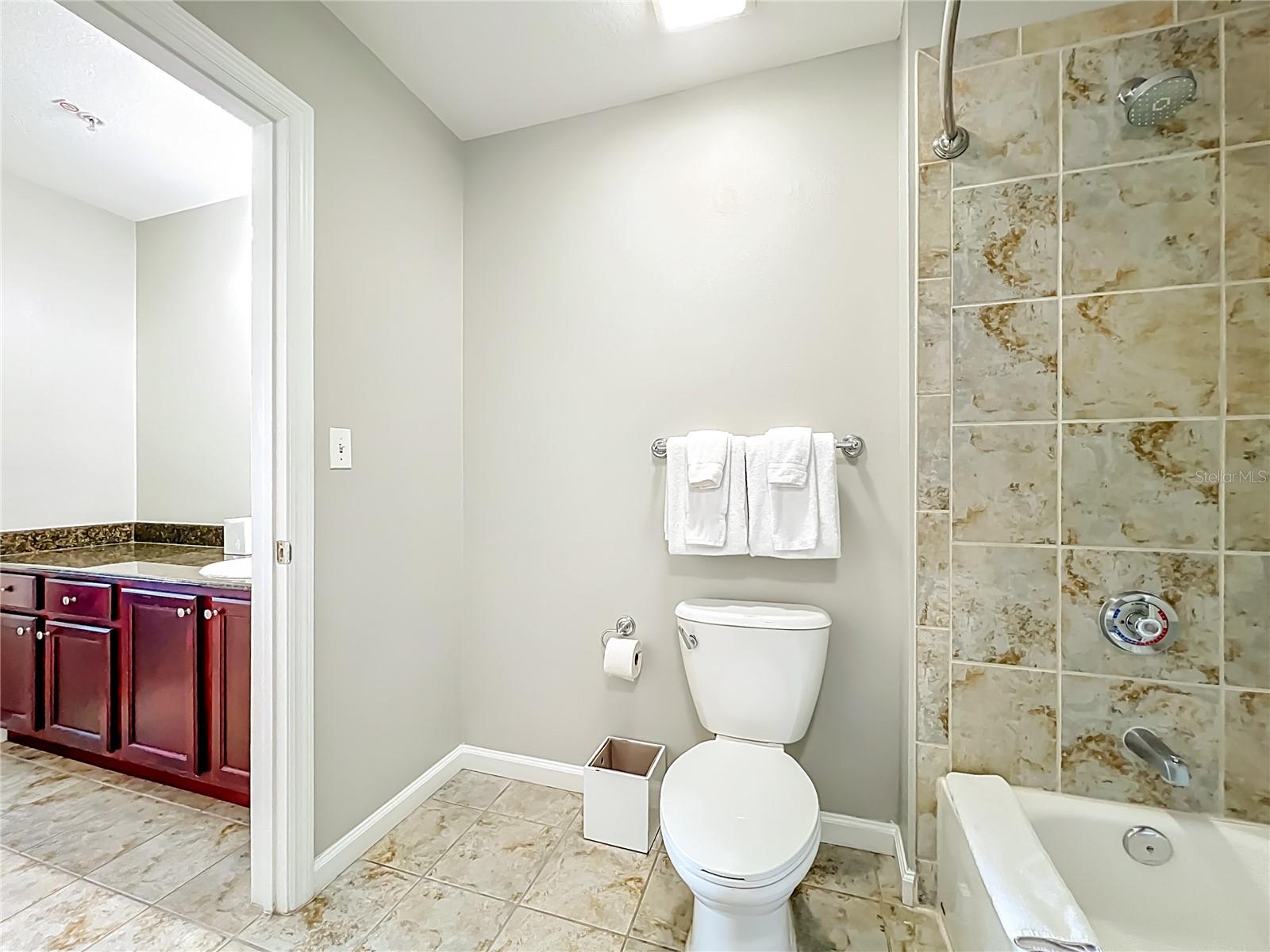 14501 Grove Resort Ave #1518 Property Photo 29