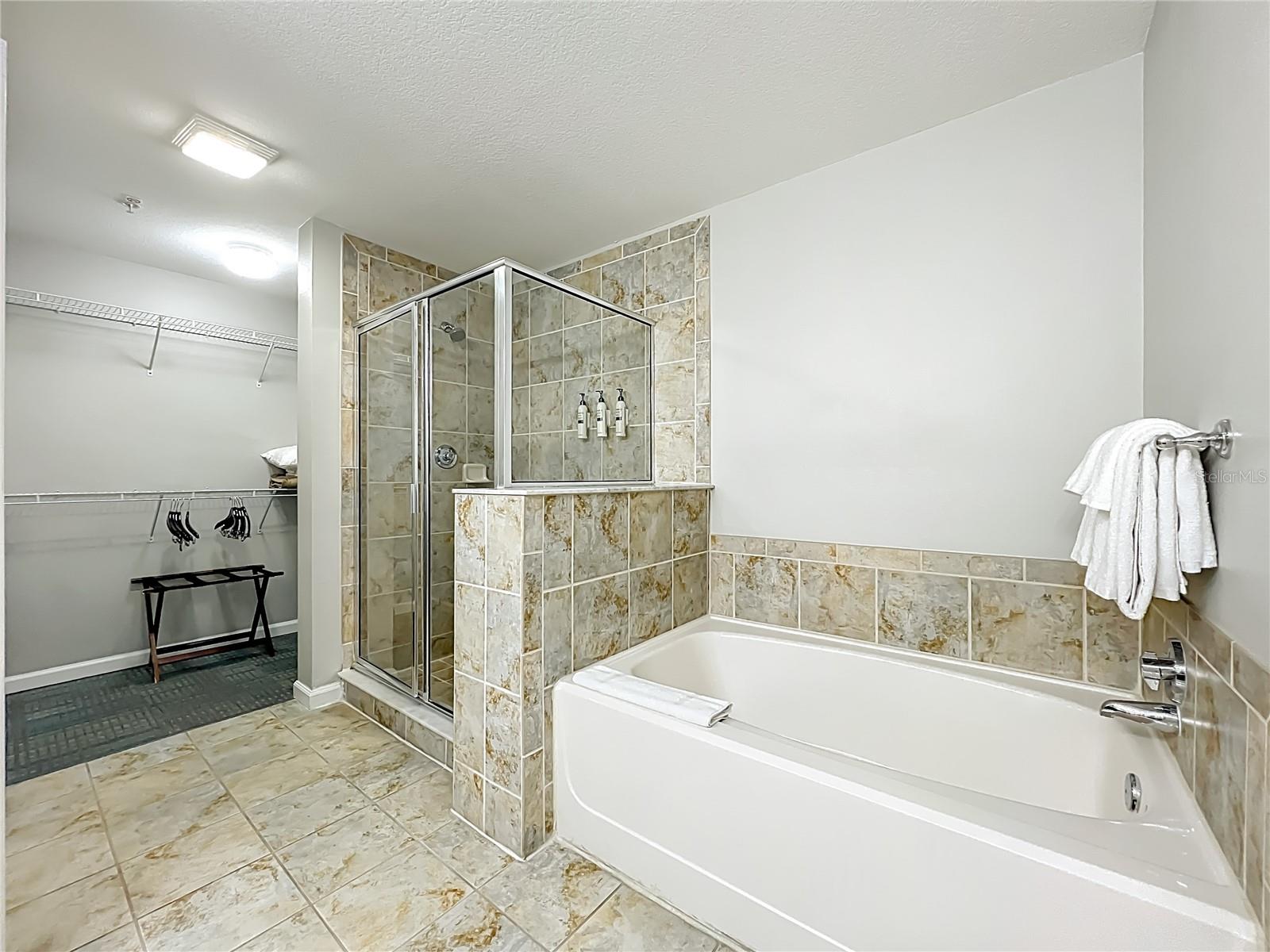 14501 Grove Resort Ave #1518 Property Photo 34
