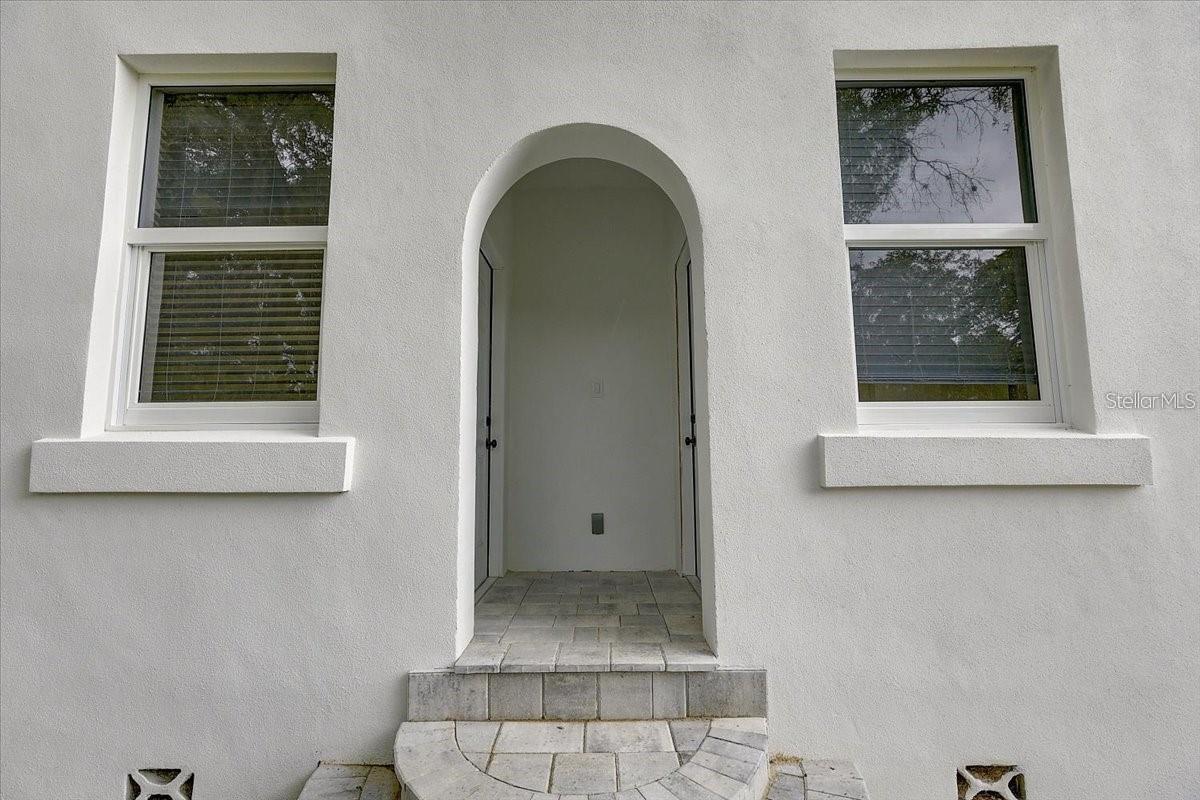 1862 6th St Property Photo 4