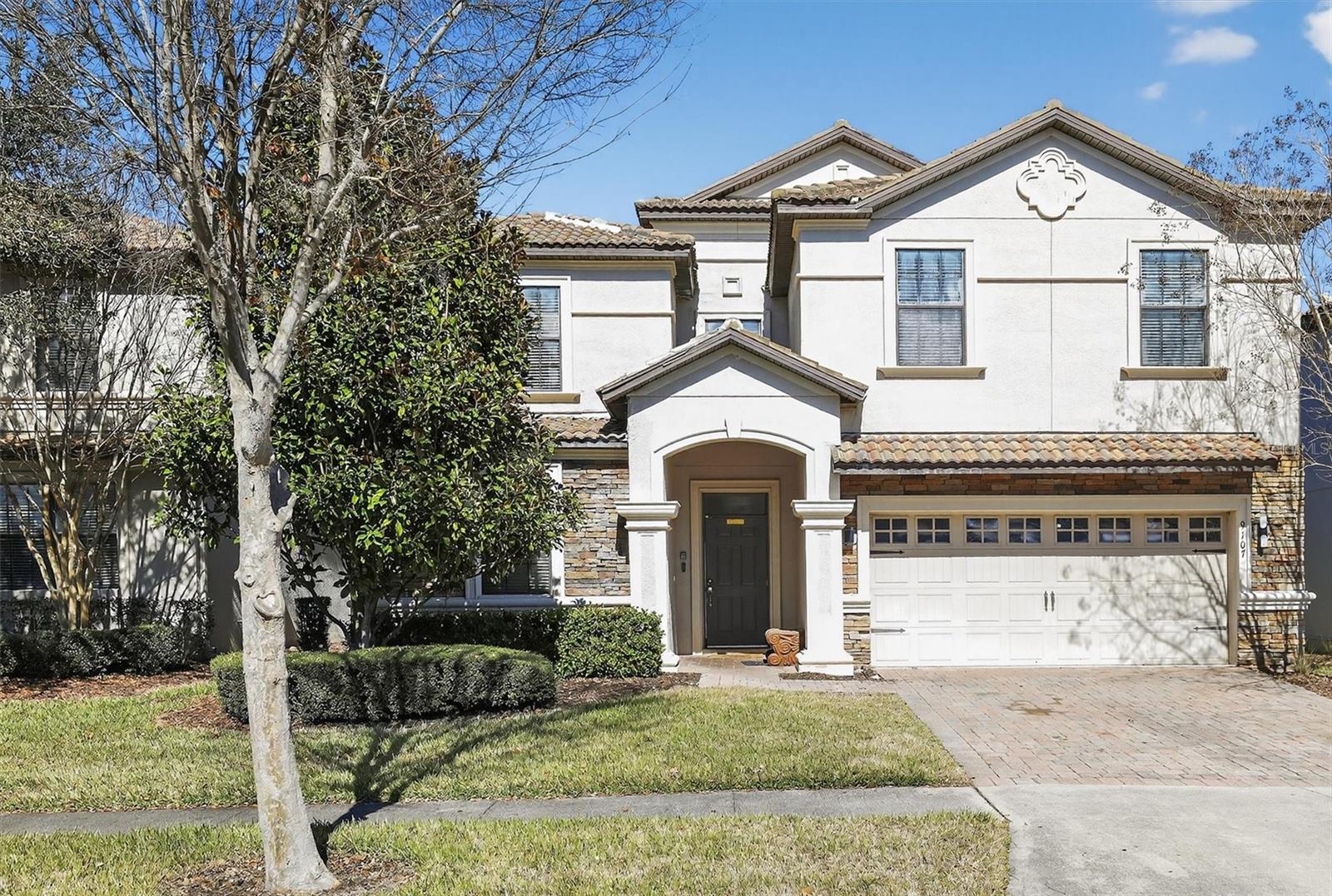 9107 EL CARO LN Property Photo 1