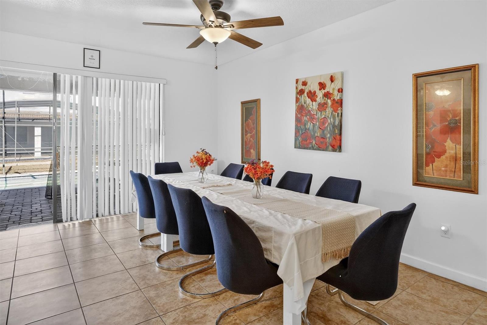 9107 El Caro Ln Property Photo 3