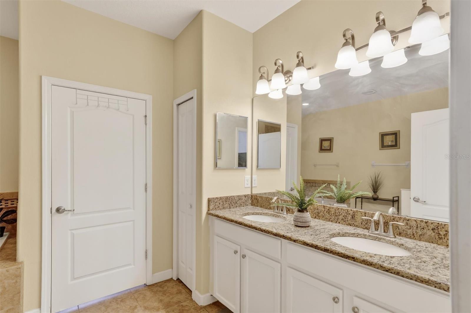 9107 El Caro Ln Property Photo 34