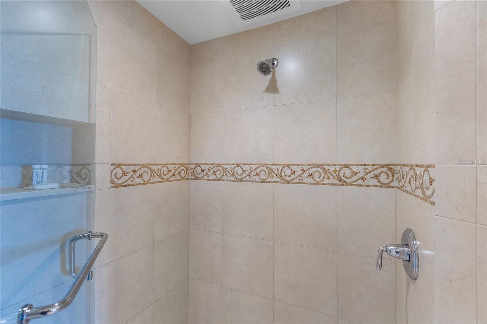 7593 Gathering Dr #1005 Property Photo 23