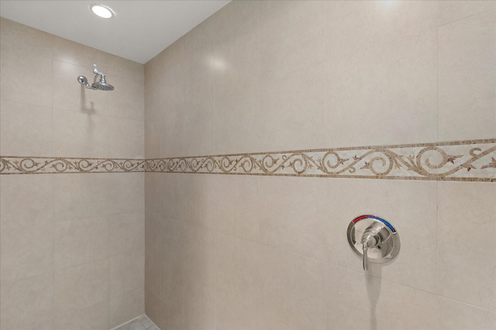 7593 Gathering Dr #209 Property Photo 19