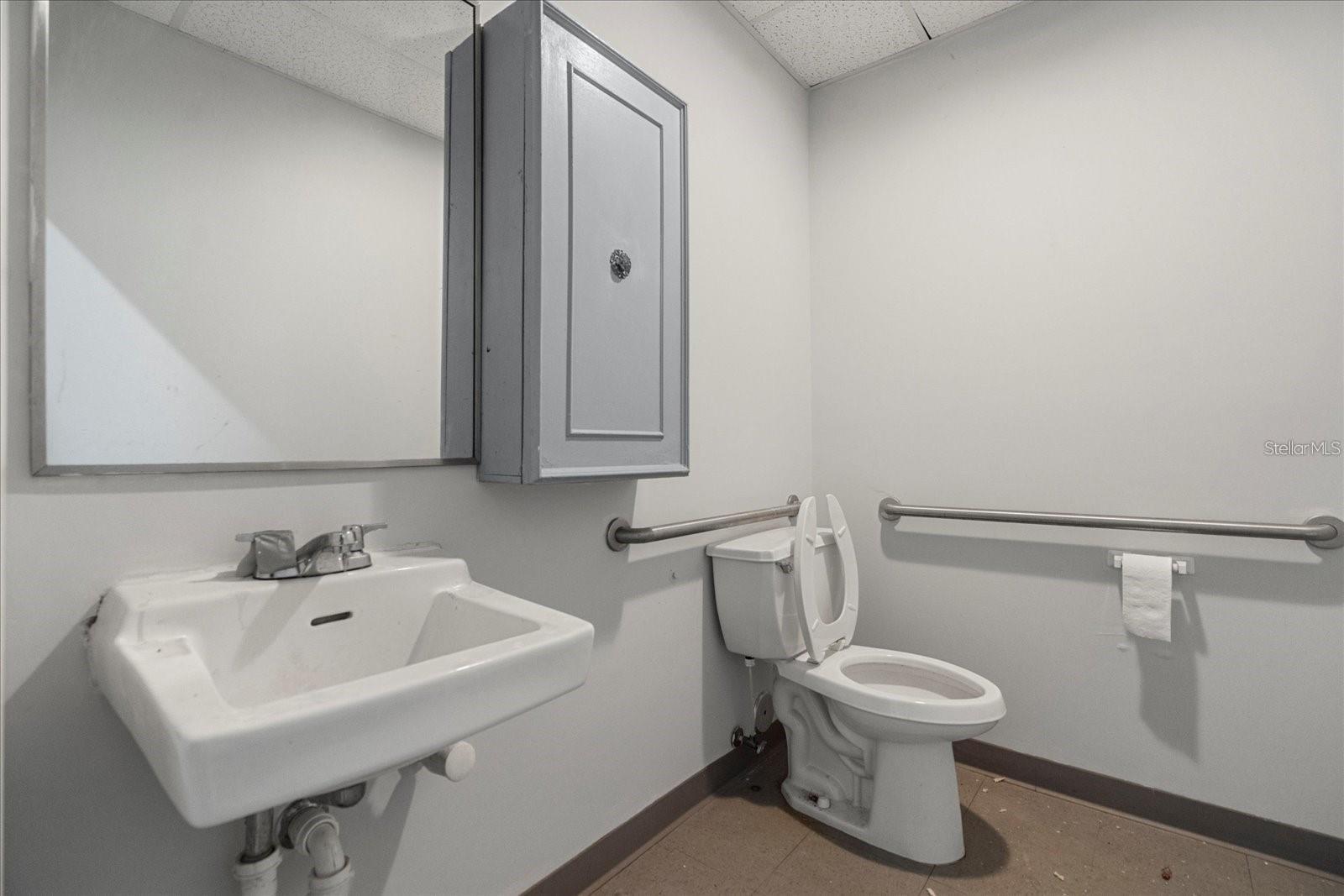 1650 Tropic Park Dr #1650 Property Photo 5
