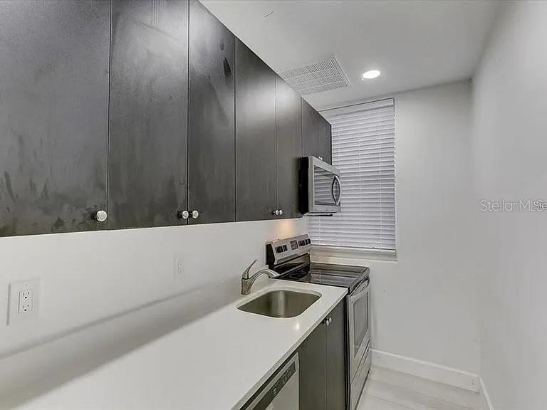 1862 6th St Property Photo 18