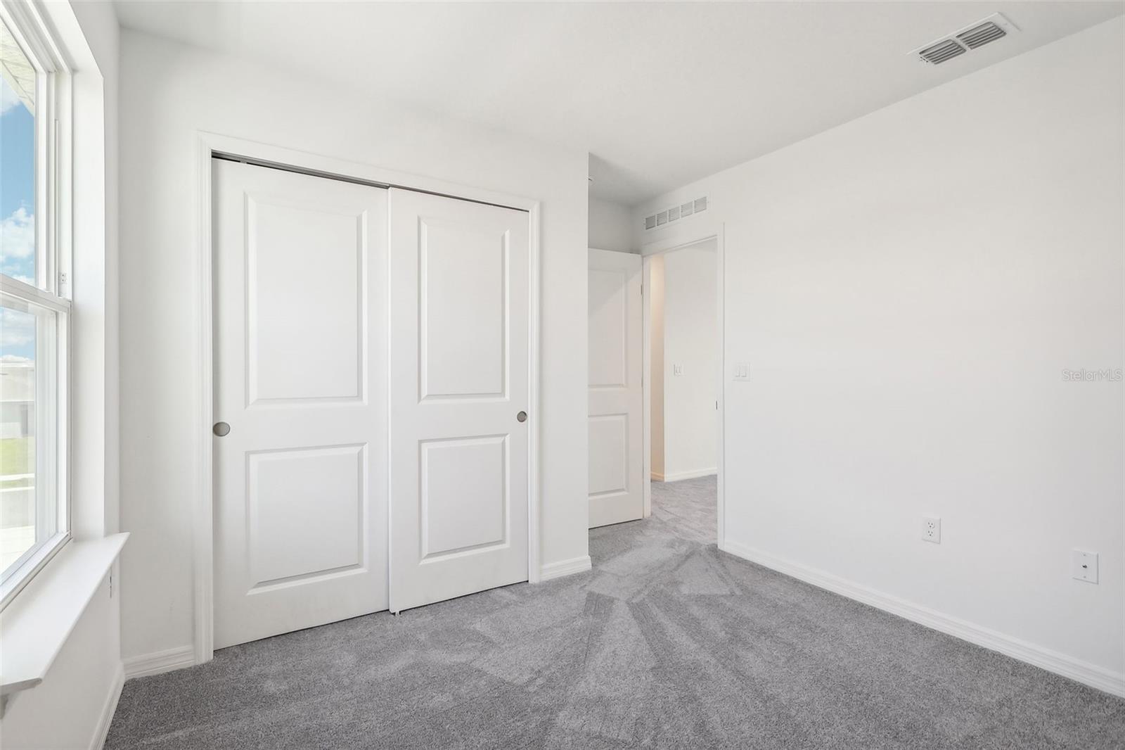 777 Castleford Ave Ne Property Photo 23