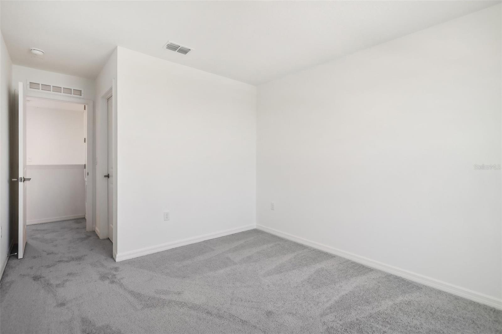 777 Castleford Ave Ne Property Photo 26