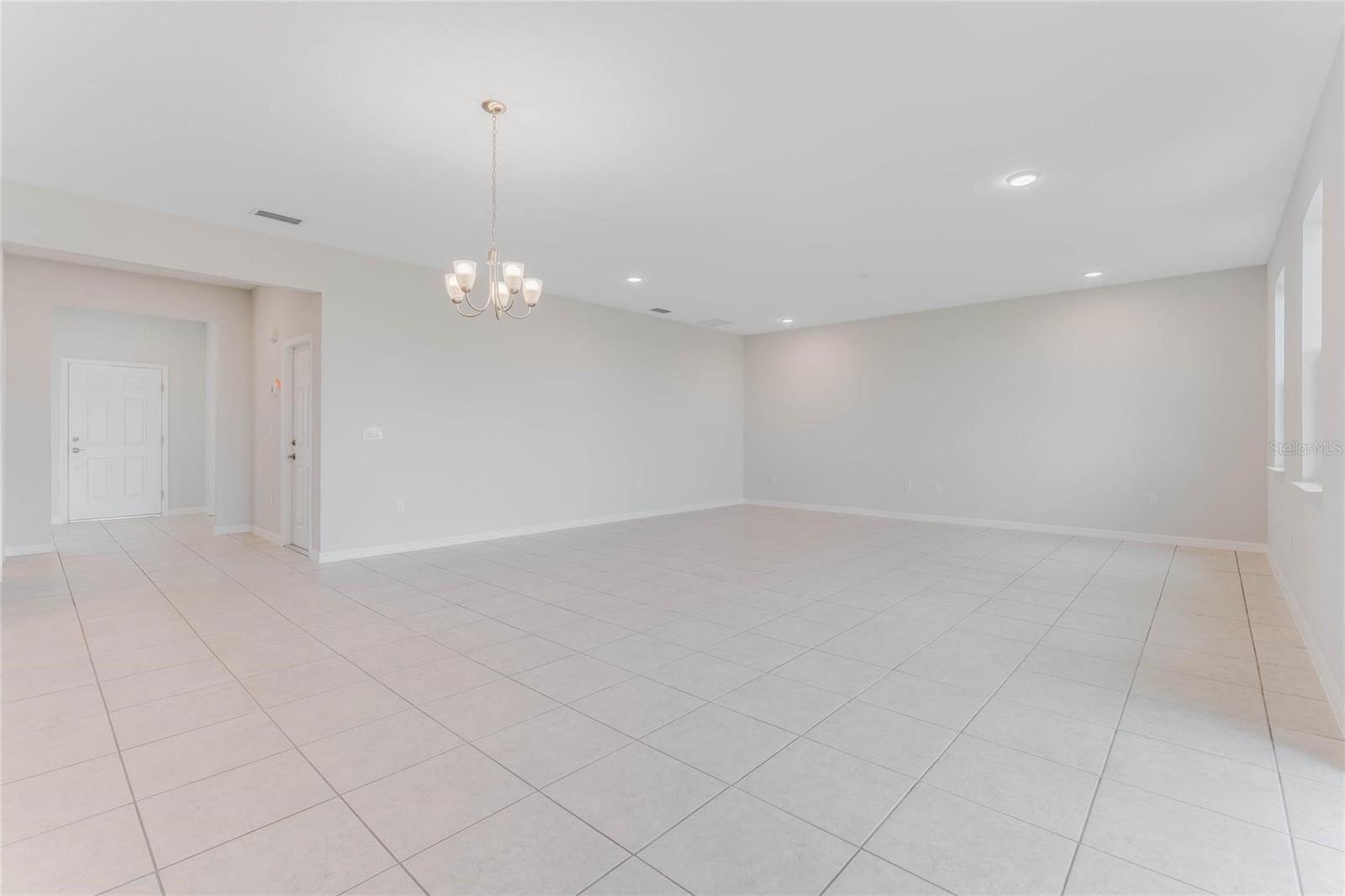 1085 Connolly Ln Ne Property Photo 11