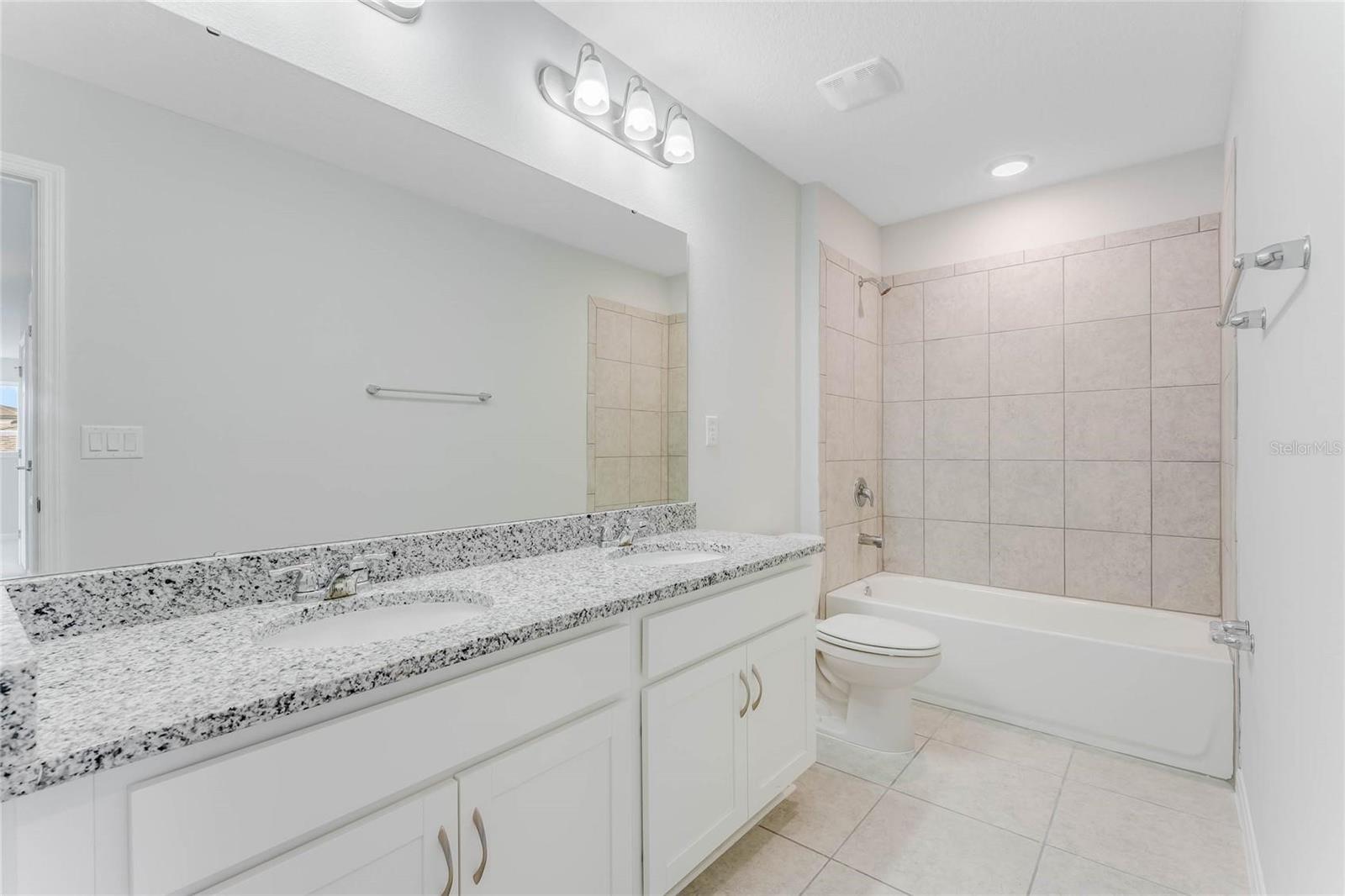 1085 Connolly Ln Ne Property Photo 22
