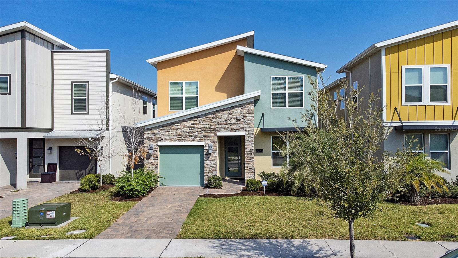 2734 BOOKMARK DR Property Photo 1