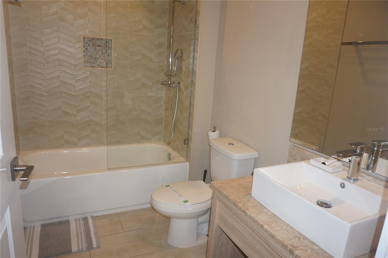 3051 Rockefeller Way Property Photo 21