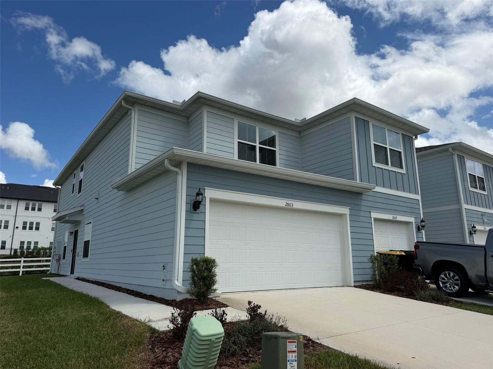 2803 STUNNING AVE